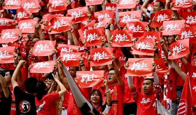 黑马笑傲赛场，佳绩刷新历史纪录的简单介绍