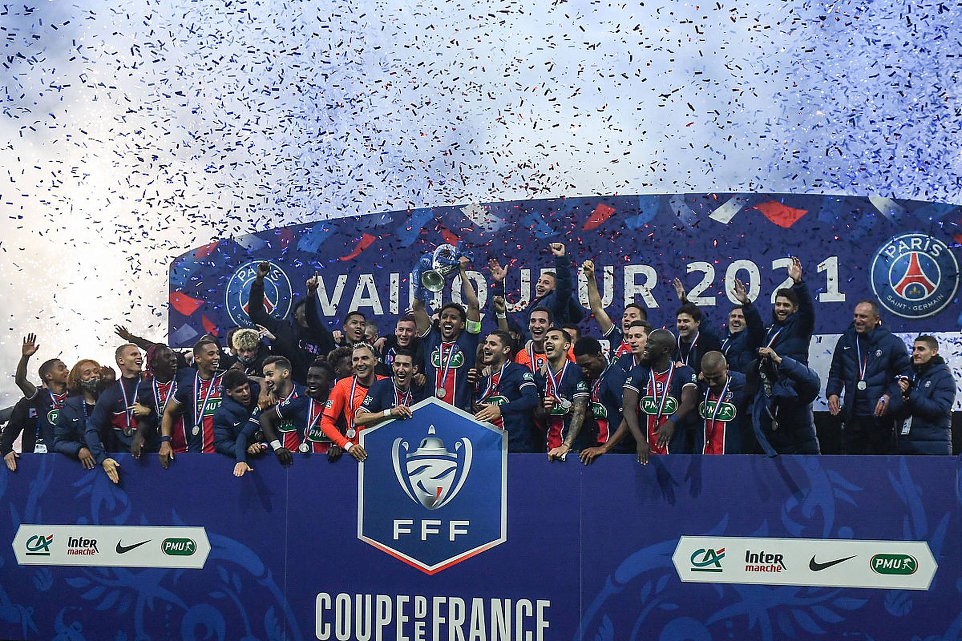 1xBit体育app下载-包含战火重燃!欧冠比赛淘汰赛激战连连的词条