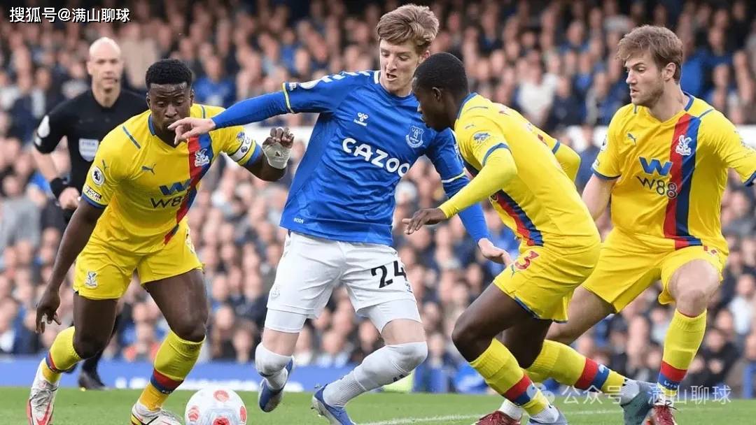 包含埃弗顿取胜水晶宫，客场豪取三分的词条