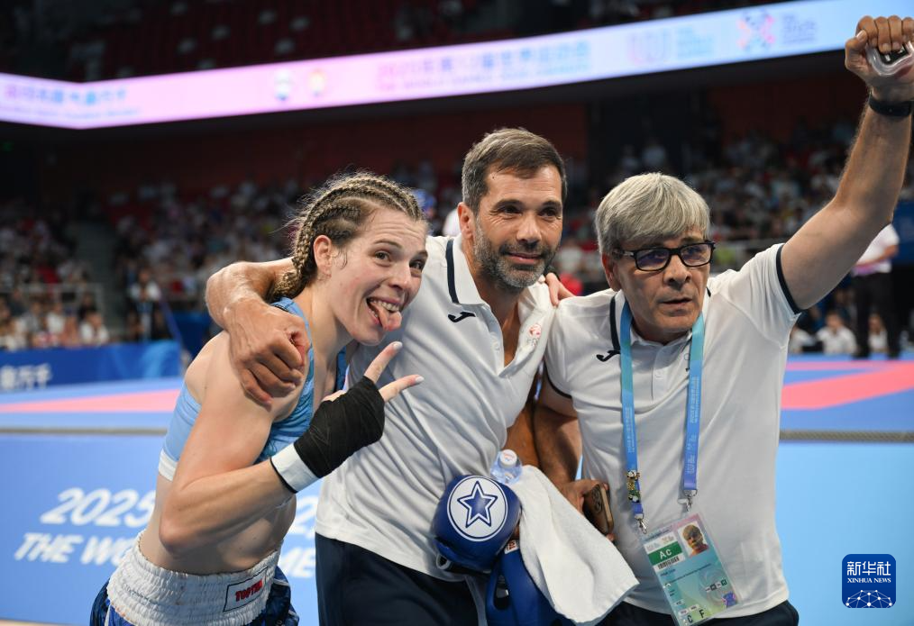 葡萄牙游泳选手夺得第一金牌 葡萄牙游泳选手夺得第一金牌