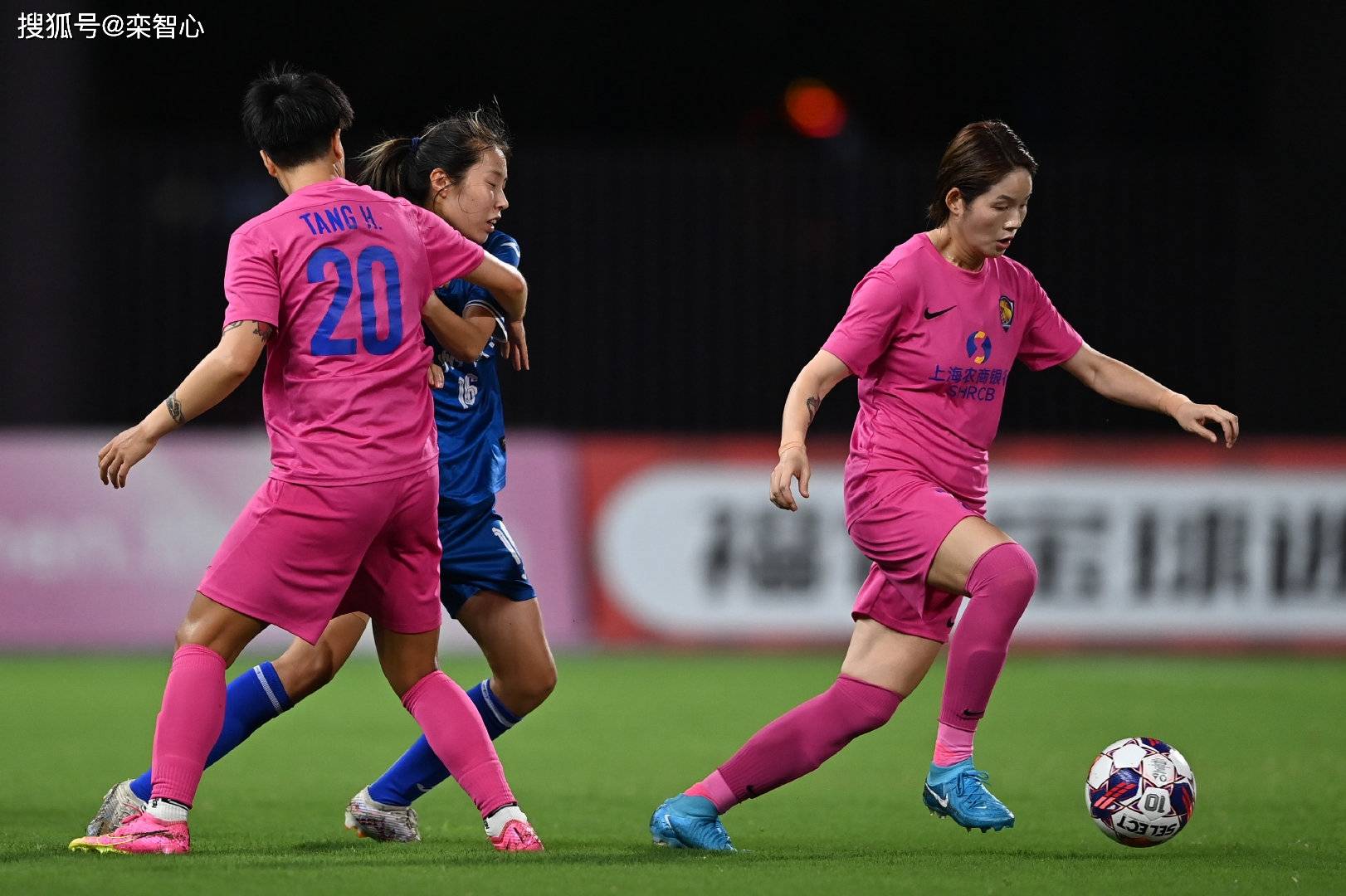1xBit体育电竞-上海女足欲夺取新赛季冠军,备战大比赛