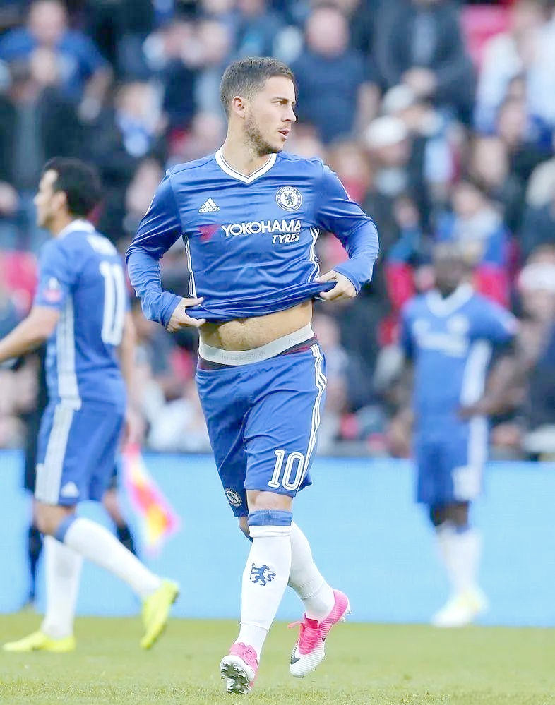 阿扎尔低迷状态持续,球队考虑是否需要换将 阿扎尔低迷状态持续,球队考虑是否需要换将