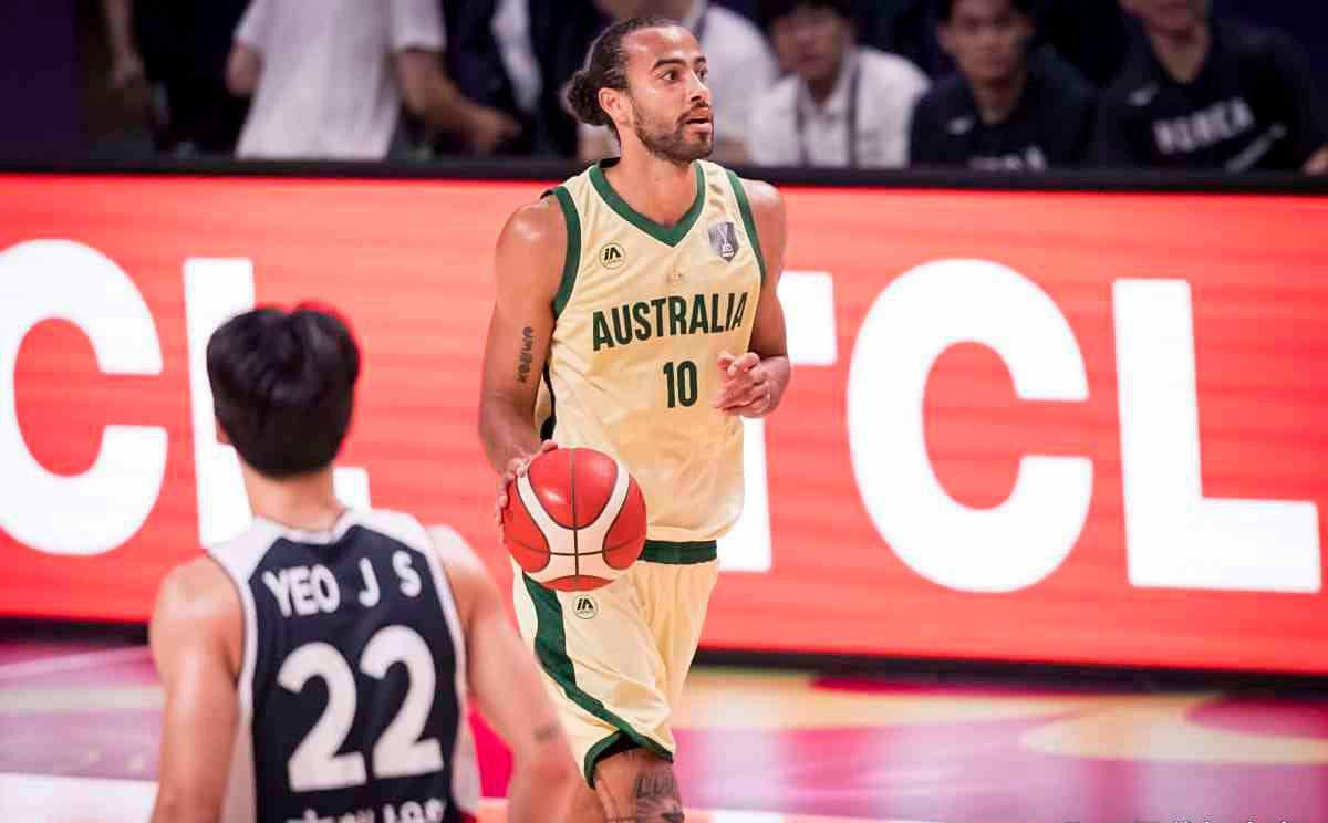 澳大利亚队员展现出色表现,备受关注 澳大利亚队员展现出色表现,备受关注