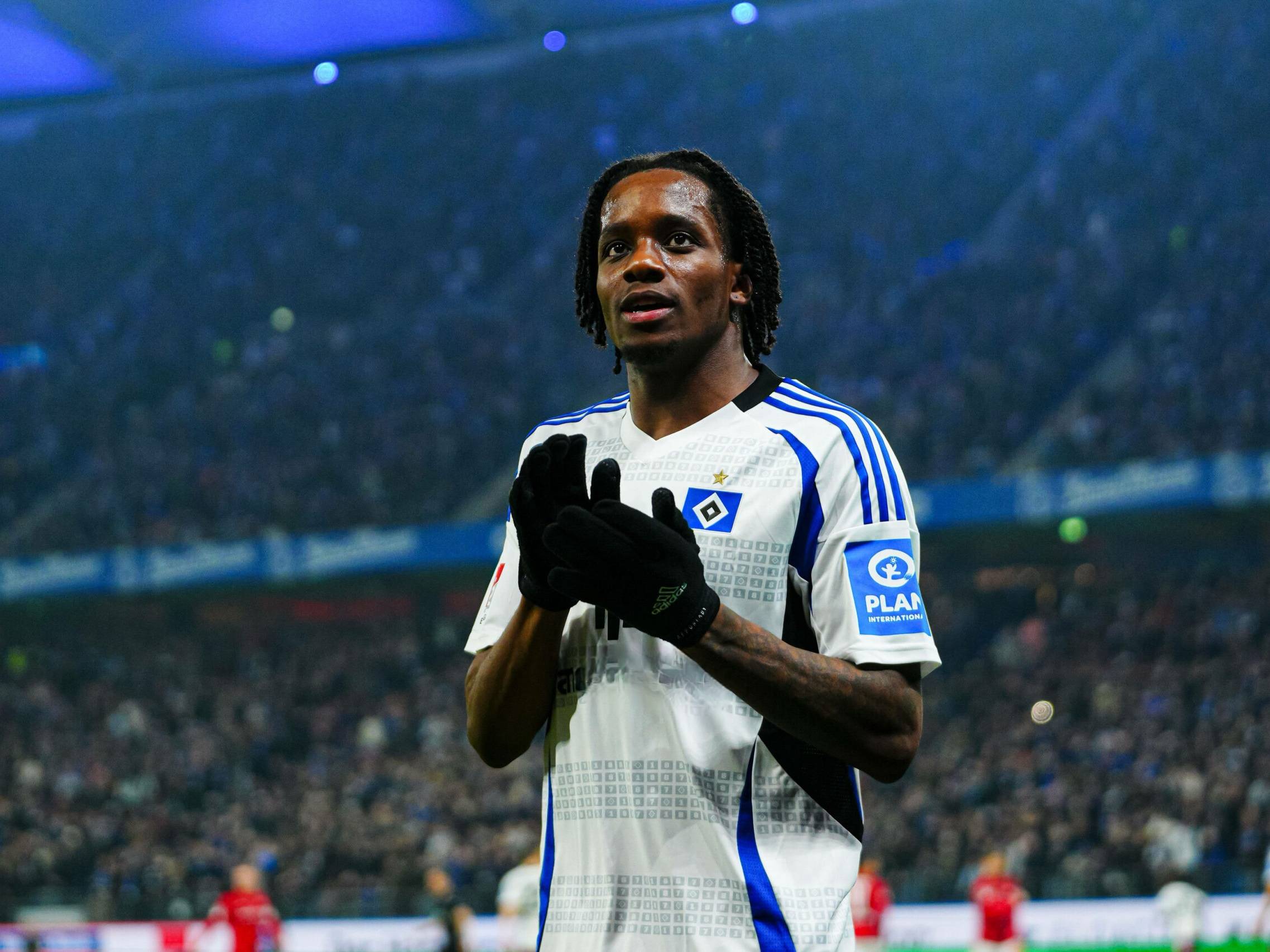 1xBit体育投注-奥格斯堡新援处子秀表现出色，球队信心大增的简单介绍