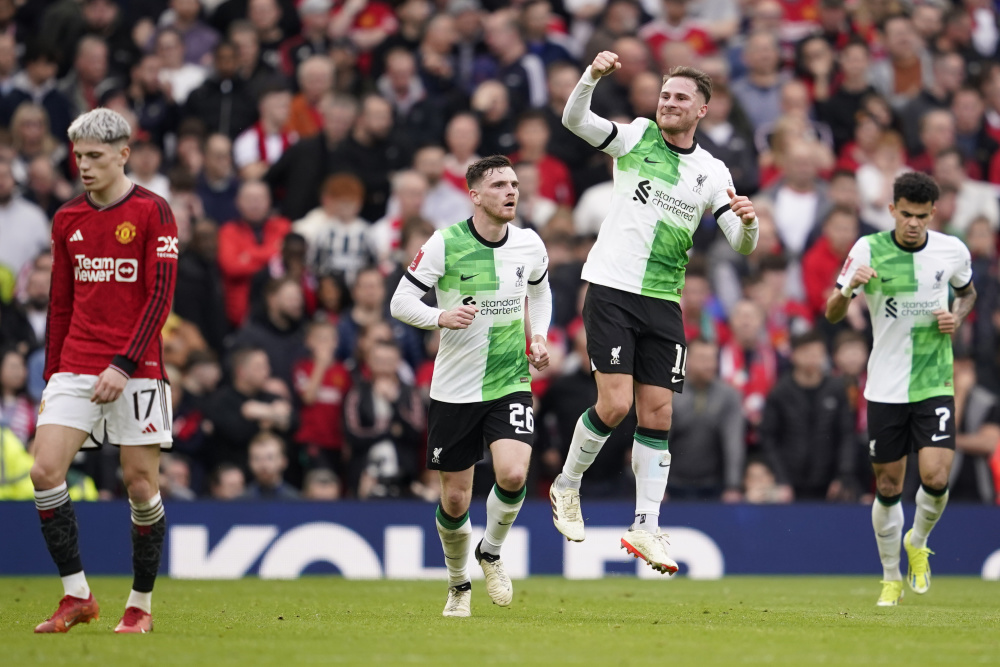 英格兰队凭借全队合作晋级半决赛 英格兰队凭借全队合作晋级半决赛