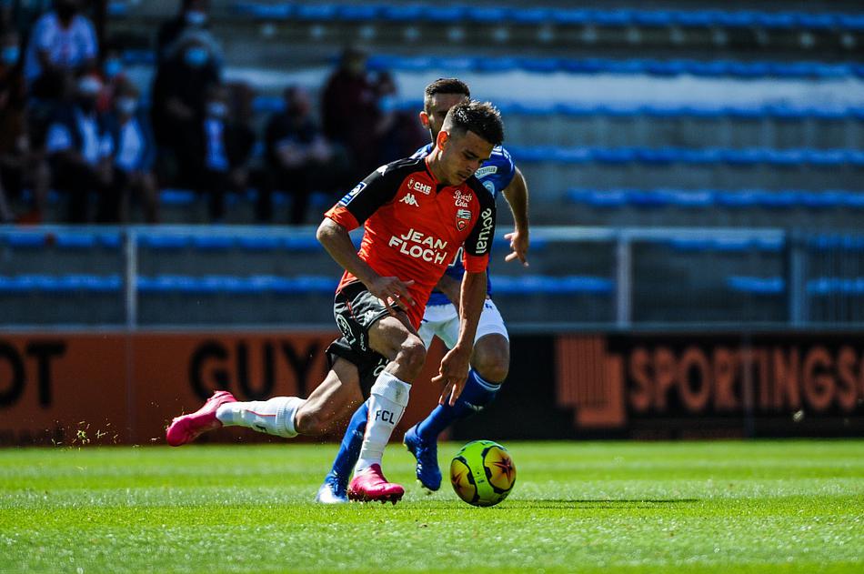 里昂轻取斯特拉斯堡,取得重要胜利的简单介绍