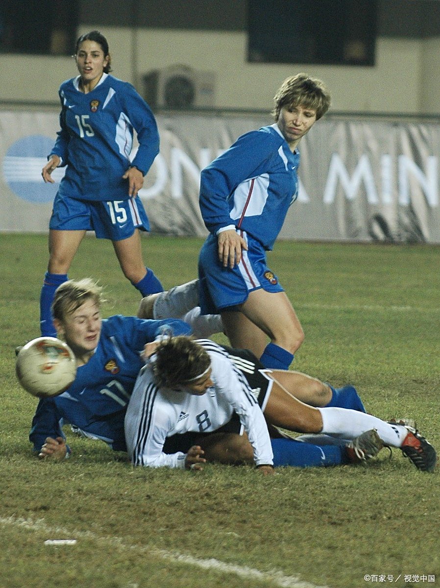 霍芬海姆队挑战强敌，全力以赴追逐梦想的简单介绍