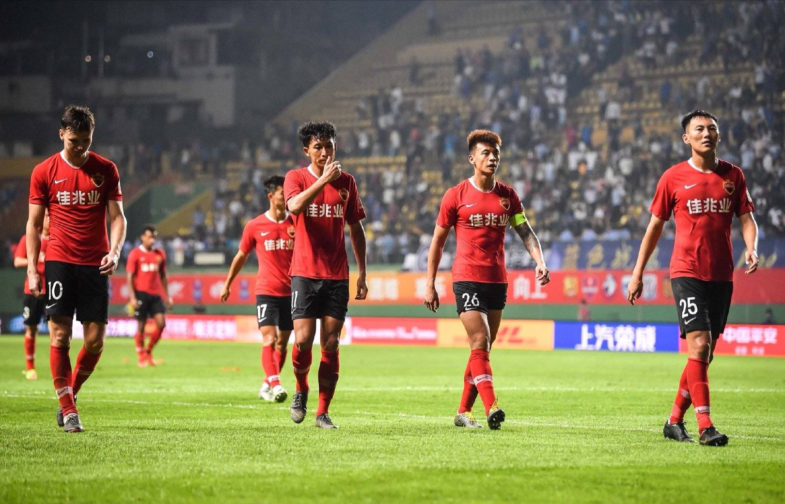 富力主场力克泰达，保持联赛不败纪录