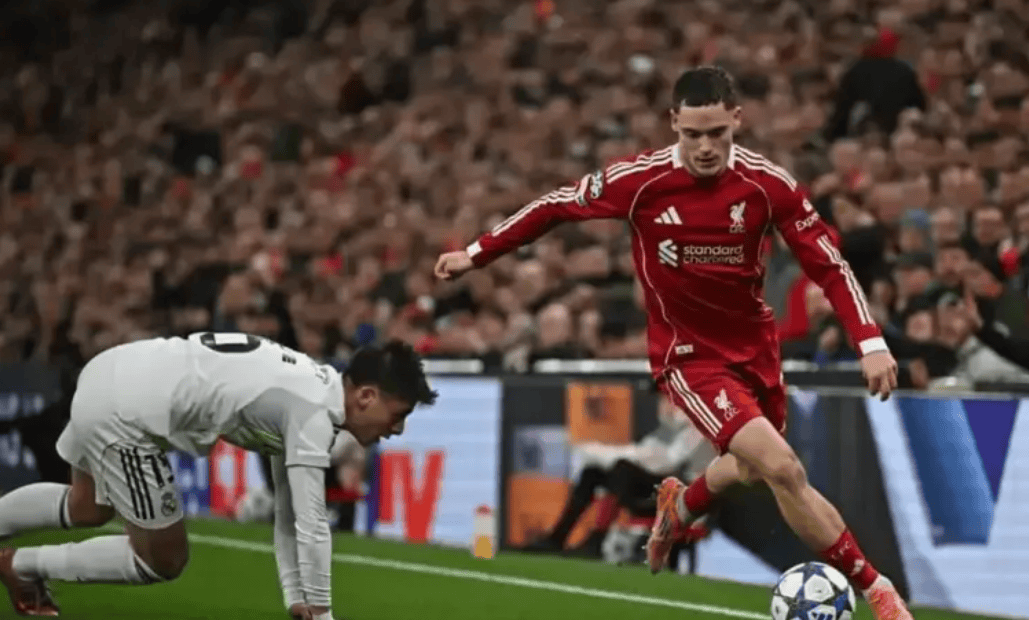 客场作战，阿贾克斯大胆开创进攻，逼平曼城的简单介绍